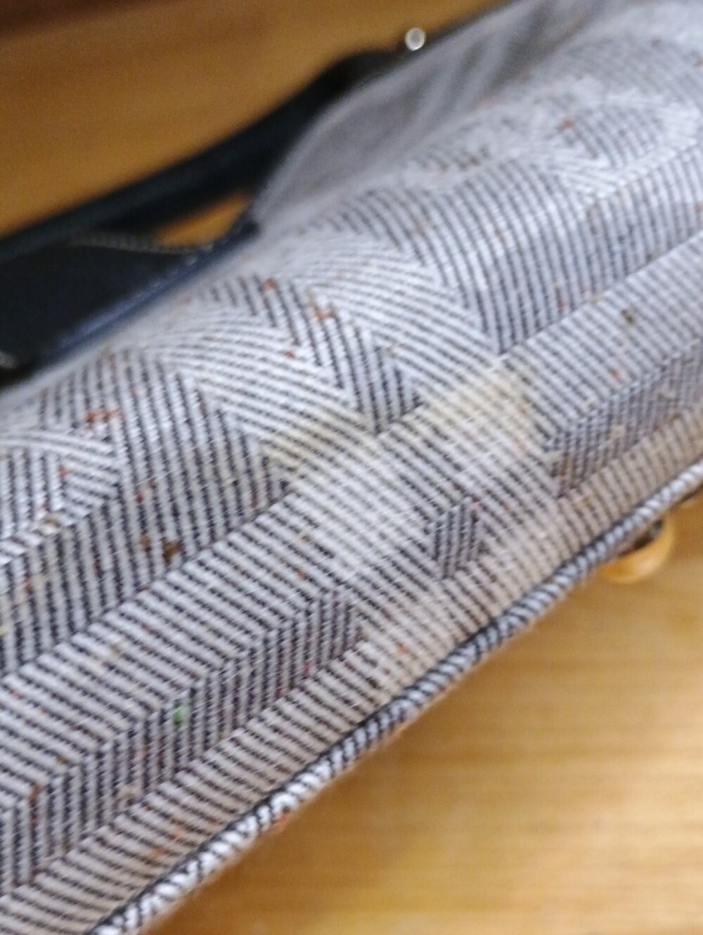 Dooney & Bourke Gray Plaid Satchel with Navy Leather Trim and Matching Wallet - Picture 13 of 13